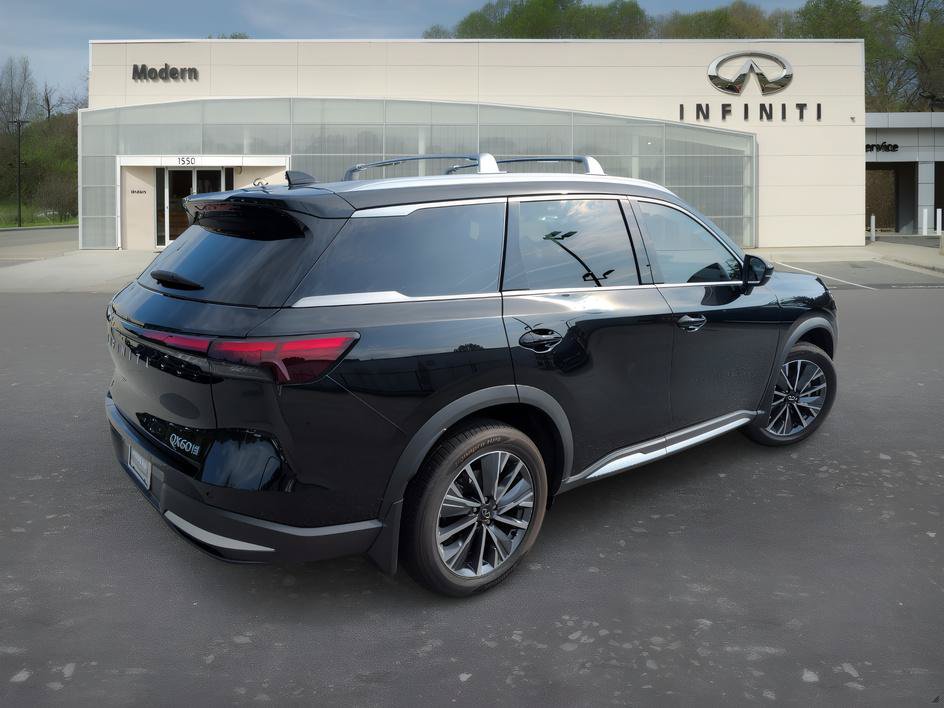 Certified 2026 INFINITI QX60 Luxe w/ Cargo Package AWD/4WD image 4