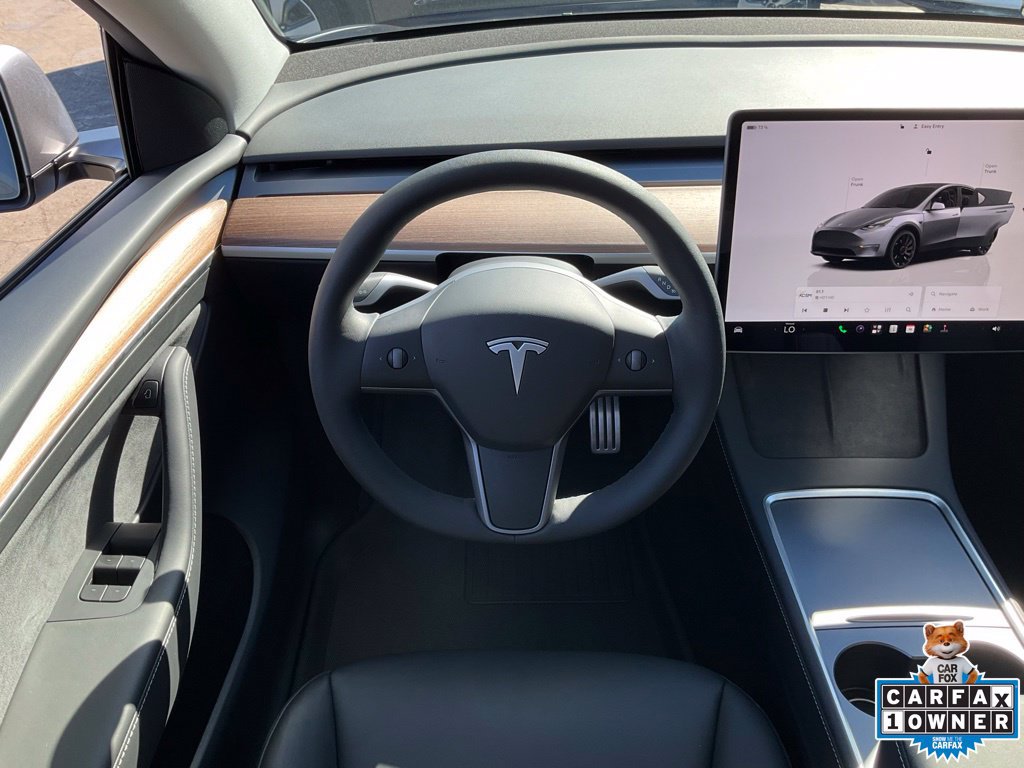 Used 2025 Tesla Model Y Performance AWD/4WD image 39