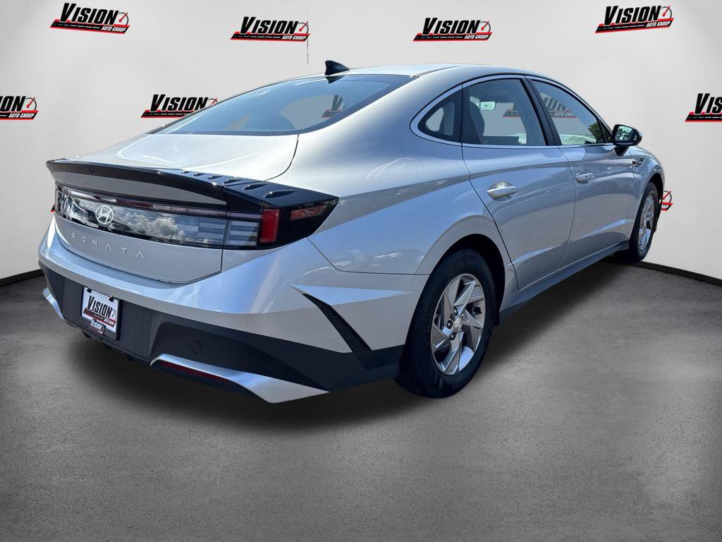 New 2026 Hyundai Sonata SE FWD image 5