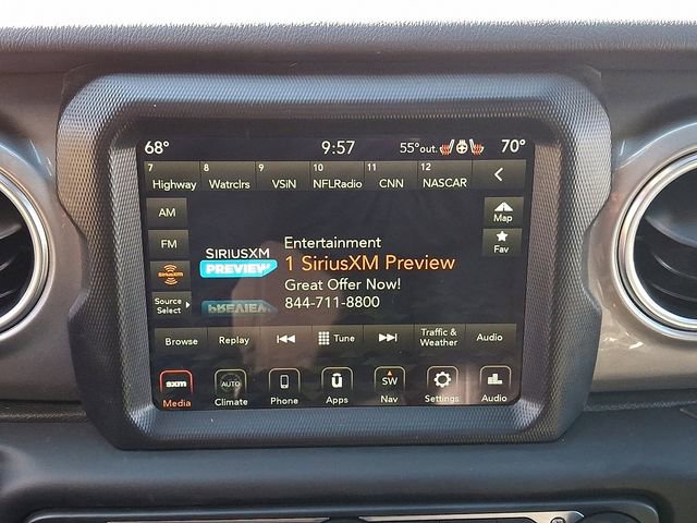 Used 2018 Jeep Wrangler Unlimited Sahara image 17