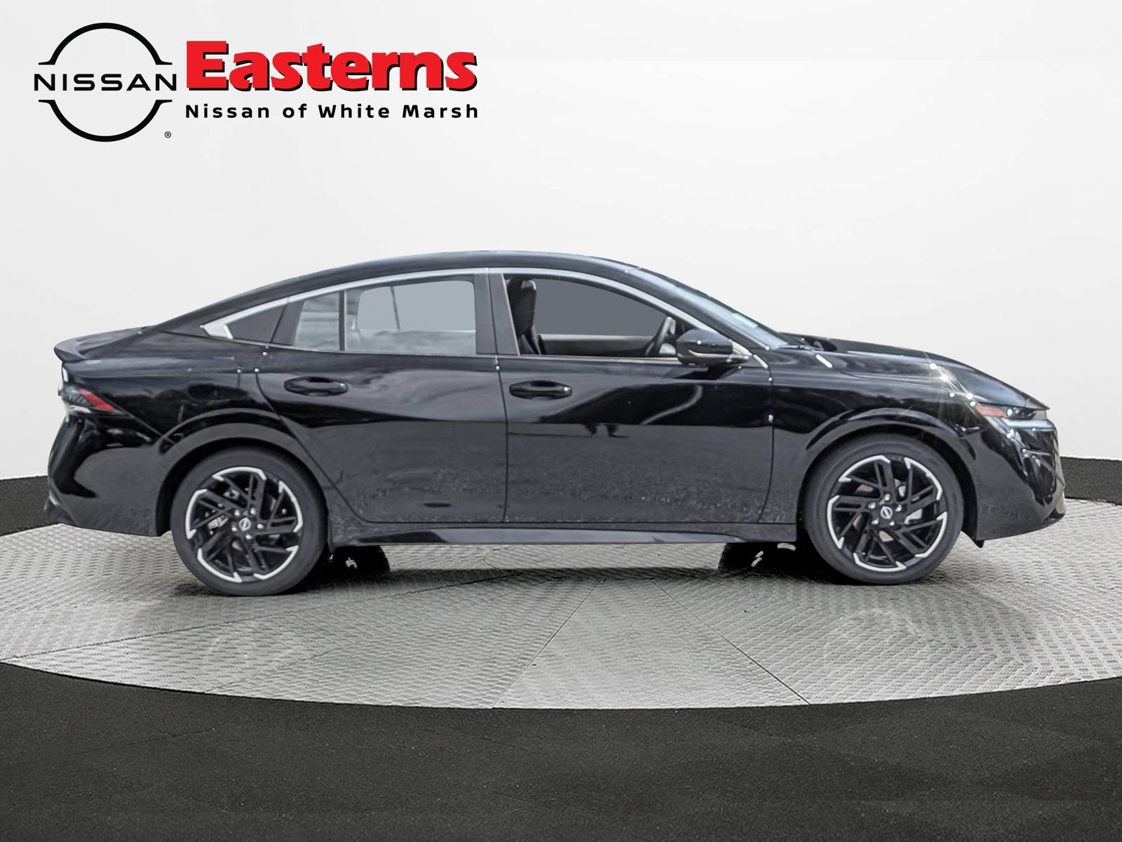 New 2026 Nissan Sentra SR w/ SR Premium Package FWD image 5