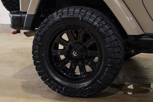 Used 2017 Jeep Wrangler Rubicon AWD/4WD image 32