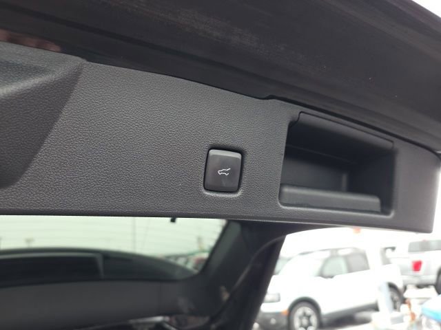 Certified 2022 Ford Escape Titanium w/ Class II Trailer Tow Package image 13