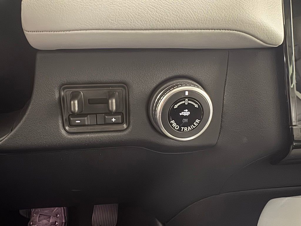 Certified 2025 Lincoln Navigator L Black Label AWD/4WD image 54