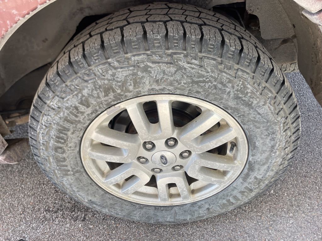 Used 2012 Ford Expedition EL Limited image 10