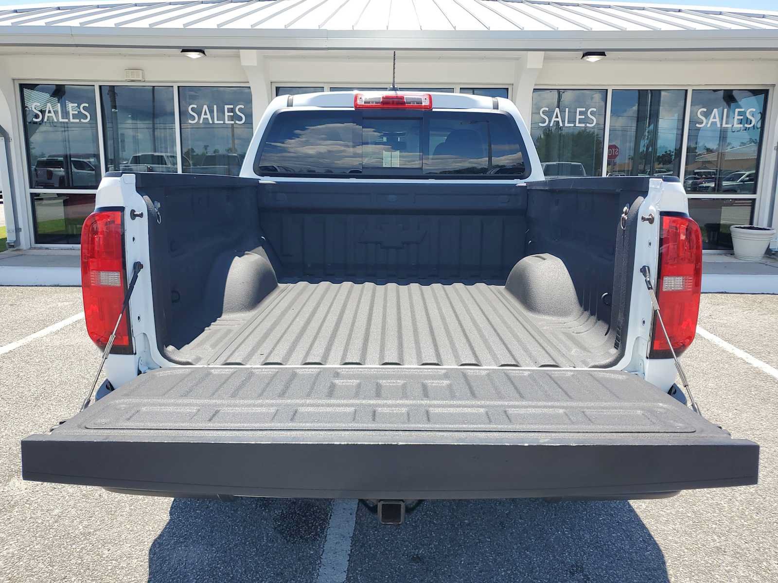 Used 2021 Chevrolet Colorado Z71 AWD/4WD image 6