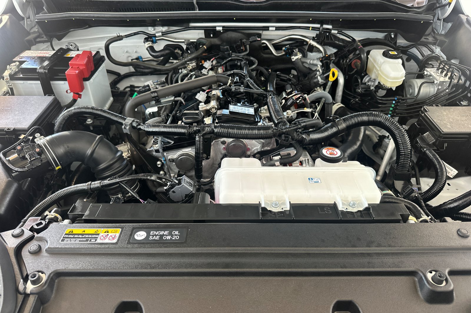 Certified 2025 Toyota 4Runner SR5 AWD/4WD image 35