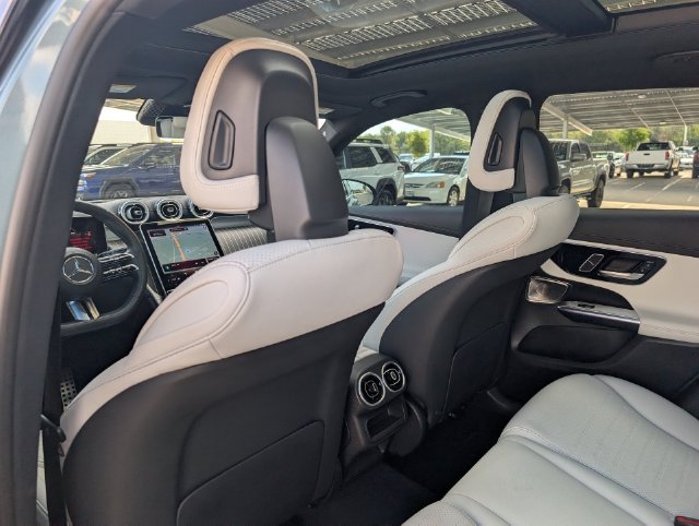Used 2025 Mercedes-Benz GLC 350e 4MATIC image 25