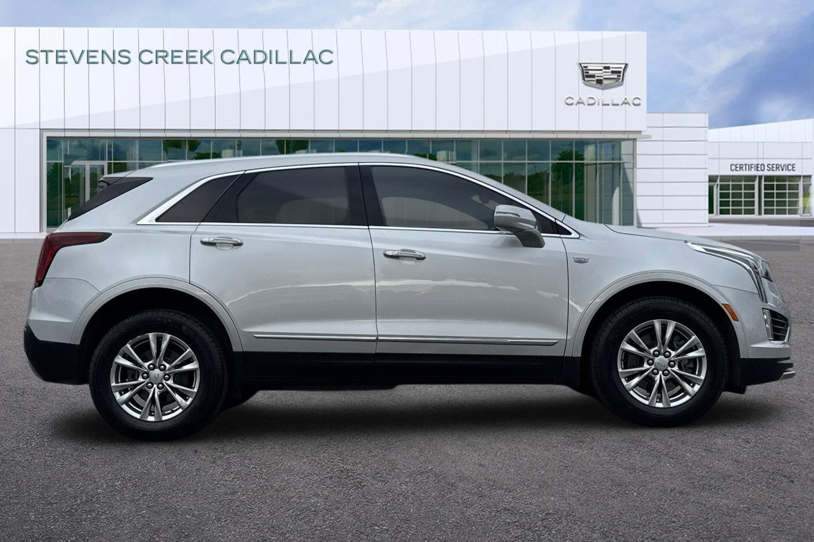 Used 2020 Cadillac XT5 Premium Luxury image 2