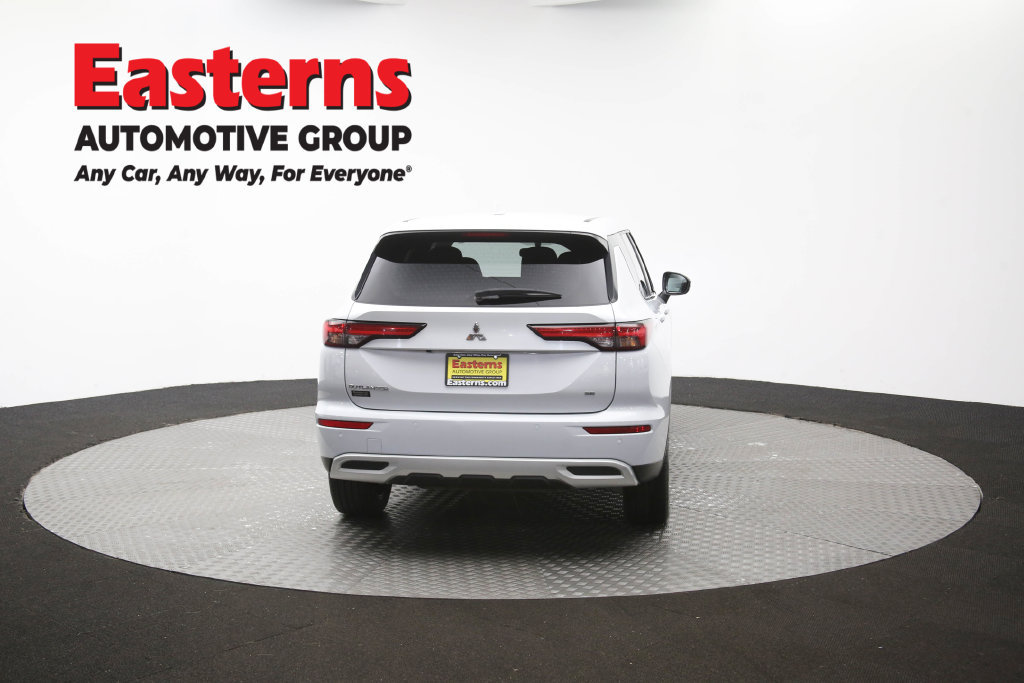Used 2024 Mitsubishi Outlander SE AWD/4WD image 40