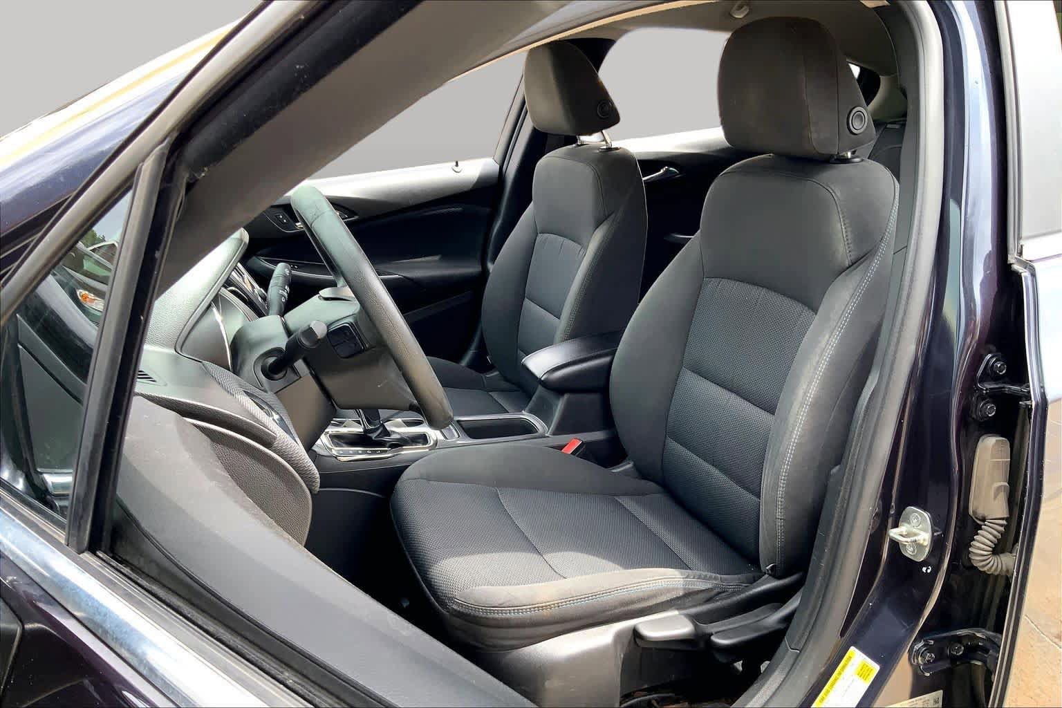 Used 2016 Chevrolet Cruze LT FWD image 8