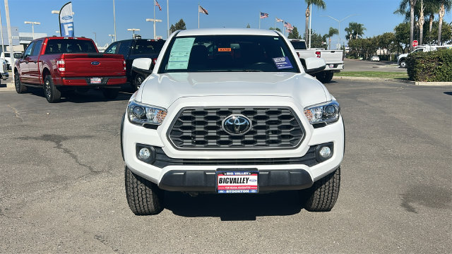 Used 2023 Toyota Tacoma TRD Off-Road AWD/4WD image 9