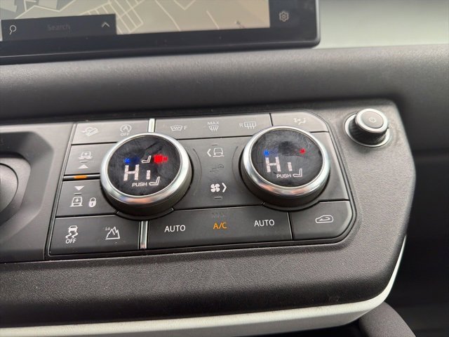 Used 2023 Land Rover Defender 110 S image 18