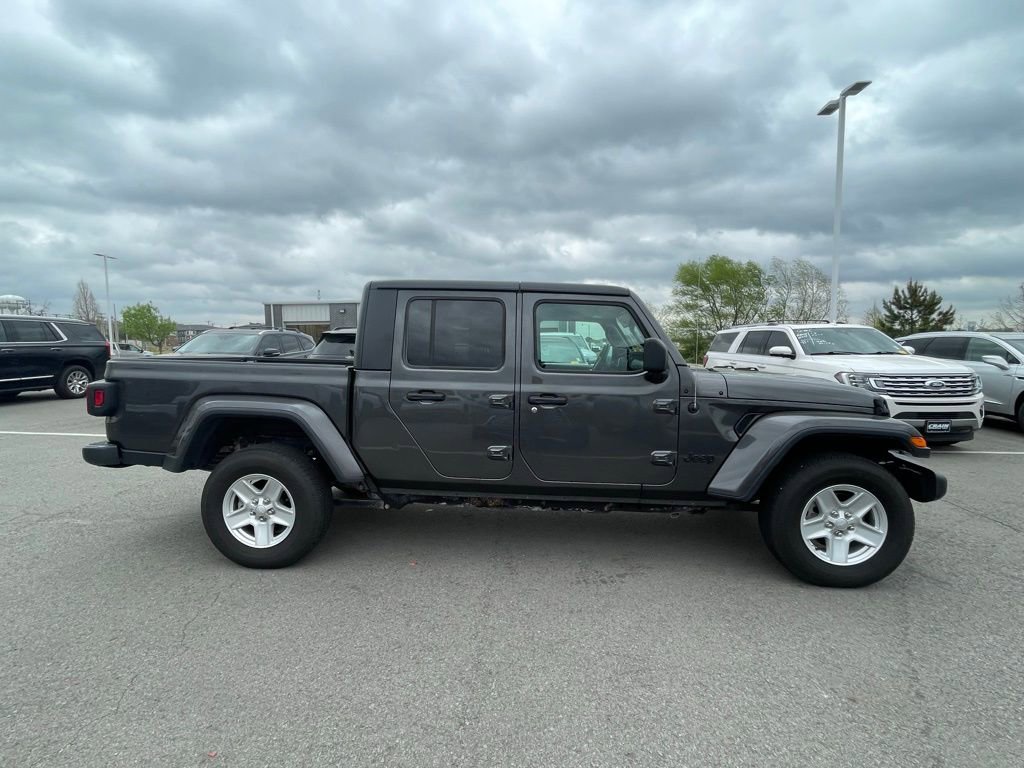 Used 2021 Jeep Gladiator Sport image 9