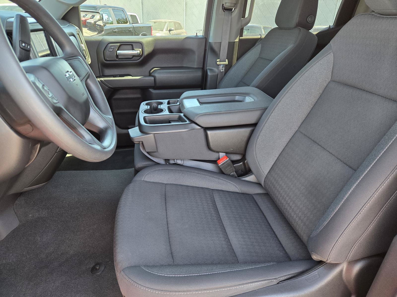 Used 2025 Chevrolet Silverado 1500 Custom Trail Boss w/ Turbomax Blackout Package AWD/4WD image 18