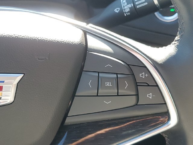 Certified 2024 Cadillac XT5 Premium Luxury w/ LPO, Floor Liner Package AWD/4WD image 21