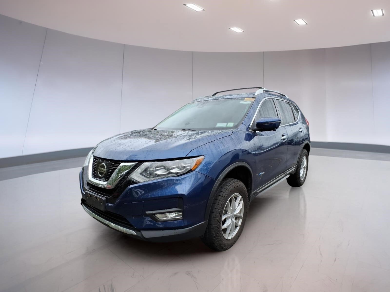 Used 2017 Nissan Rogue SL w/ SL HEV Premium Package AWD/4WD image 2