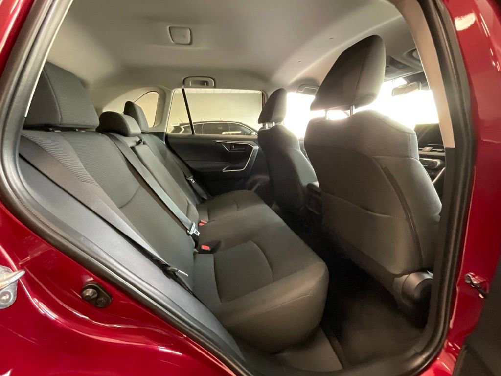 Used 2025 Toyota RAV4 LE AWD/4WD image 21