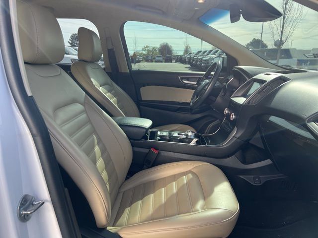 Used 2020 Ford Edge SEL w/ Convenience Package AWD/4WD image 11