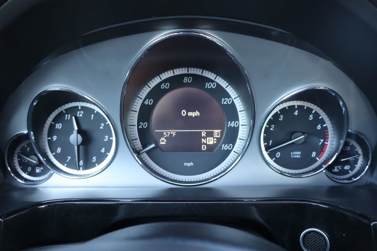 Used 2011 Mercedes-Benz E 350 4MATIC image 34