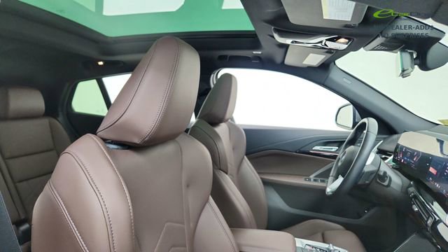 Used 2025 BMW X2 xDrive28i image 22