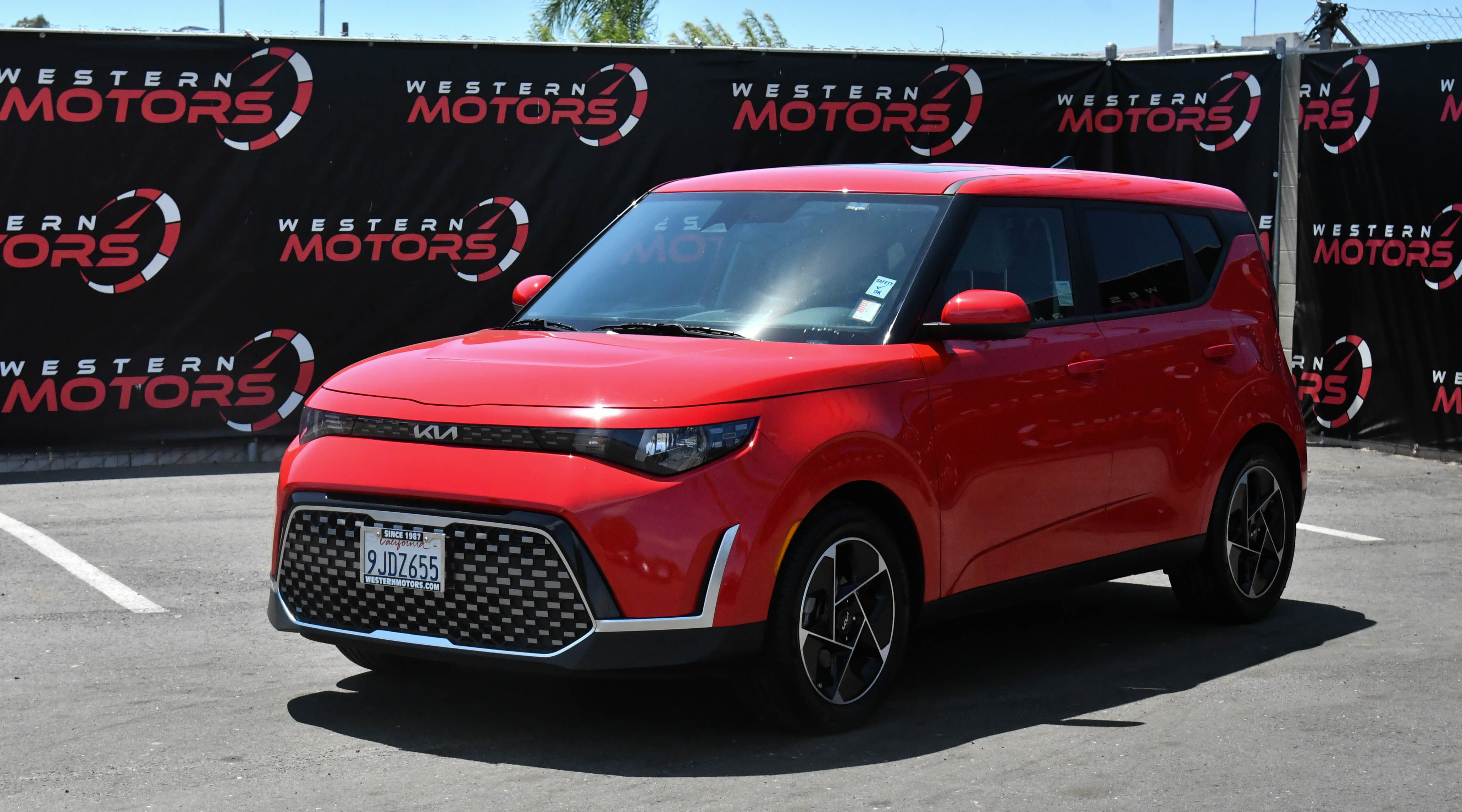 Used 2024 Kia Soul EX image 3