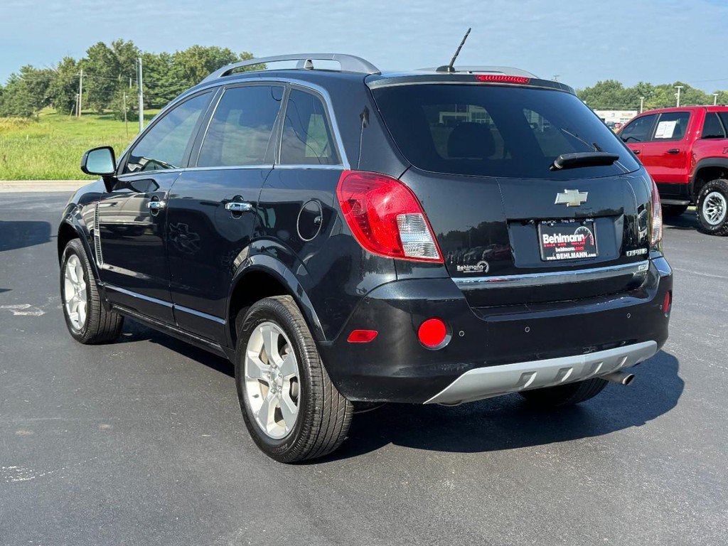 Used 2013 Chevrolet Captiva Sport LTZ FWD image 8