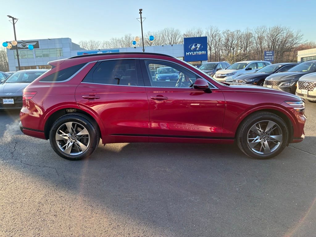 Used 2025 Genesis GV70 3.5T Sport image 8