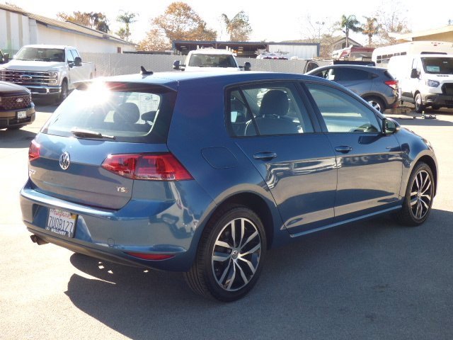 Used 2017 Volkswagen Golf SE image 8