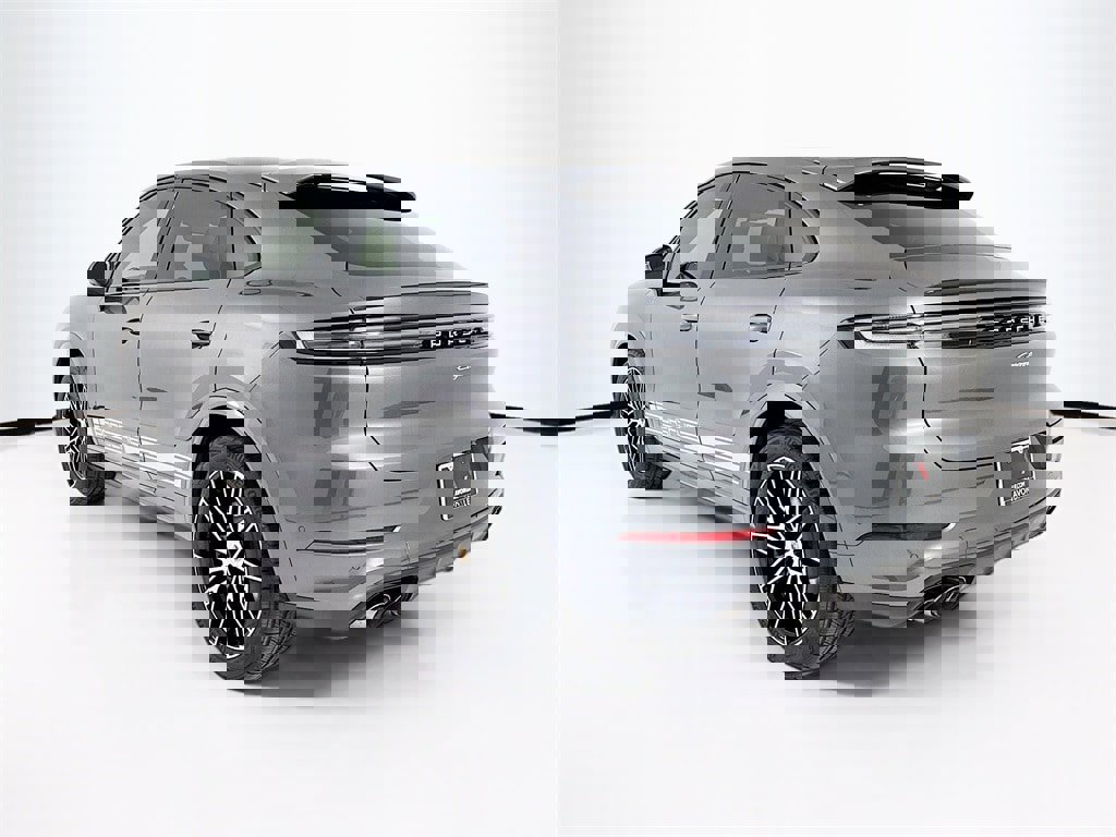 New 2026 Porsche Cayenne Coupe image 3