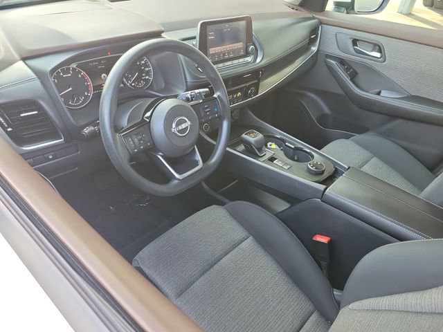 Used 2022 Nissan Rogue SV image 6