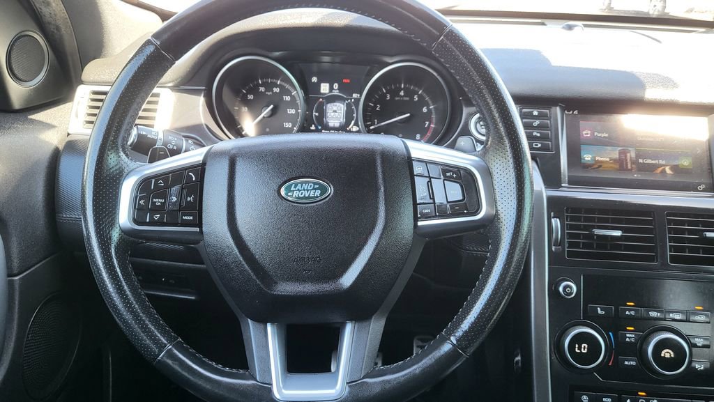 Used 2018 Land Rover Discovery Sport HSE image 29