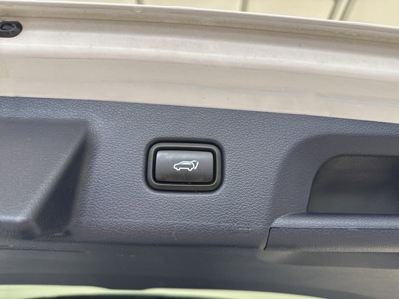 Used 2024 Hyundai Palisade Calligraphy image 12