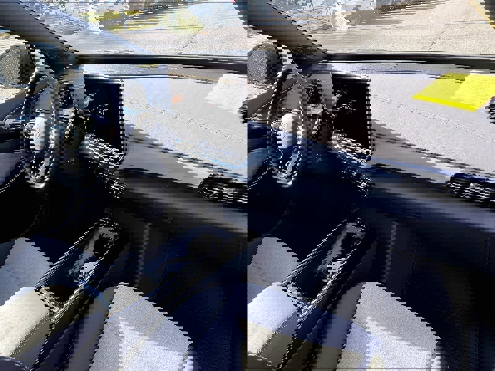 New 2025 Volkswagen ID.4 Pro image 10