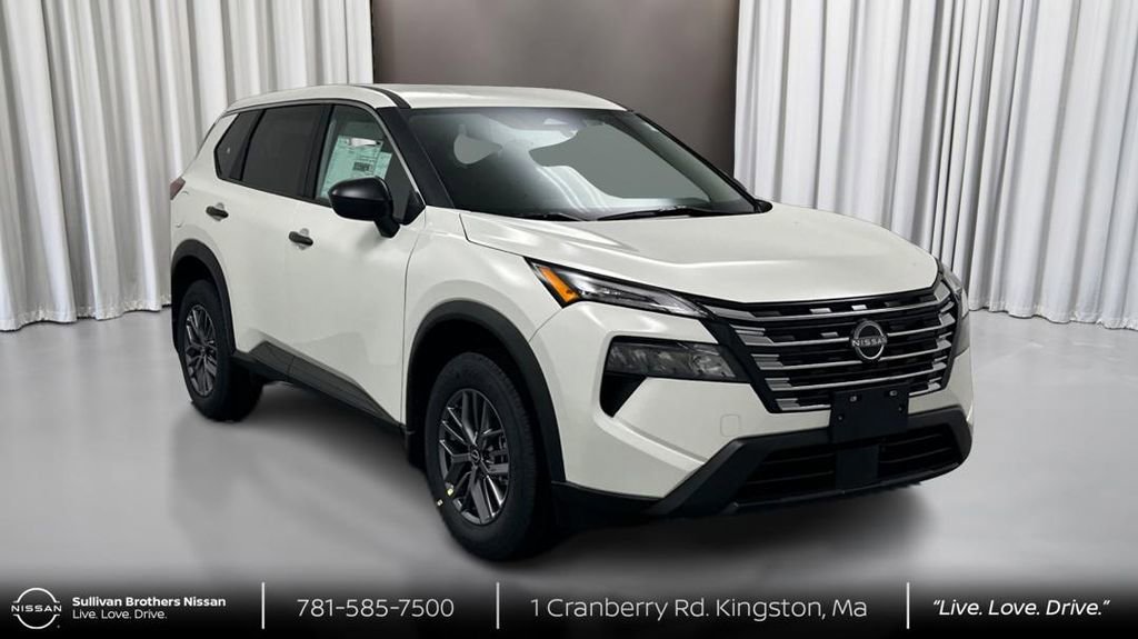 Used 2024 Nissan Rogue S image 3