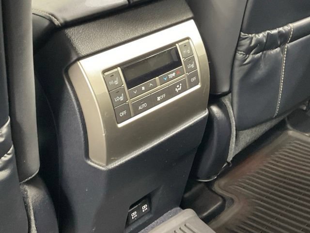 Used 2021 Lexus GX 460 Premium w/ Accessory Package AWD/4WD image 24