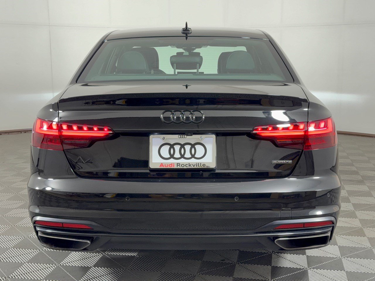 Used 2024 Audi A4 2.0T Premium Plus w/ Premium Plus Package AWD/4WD image 11