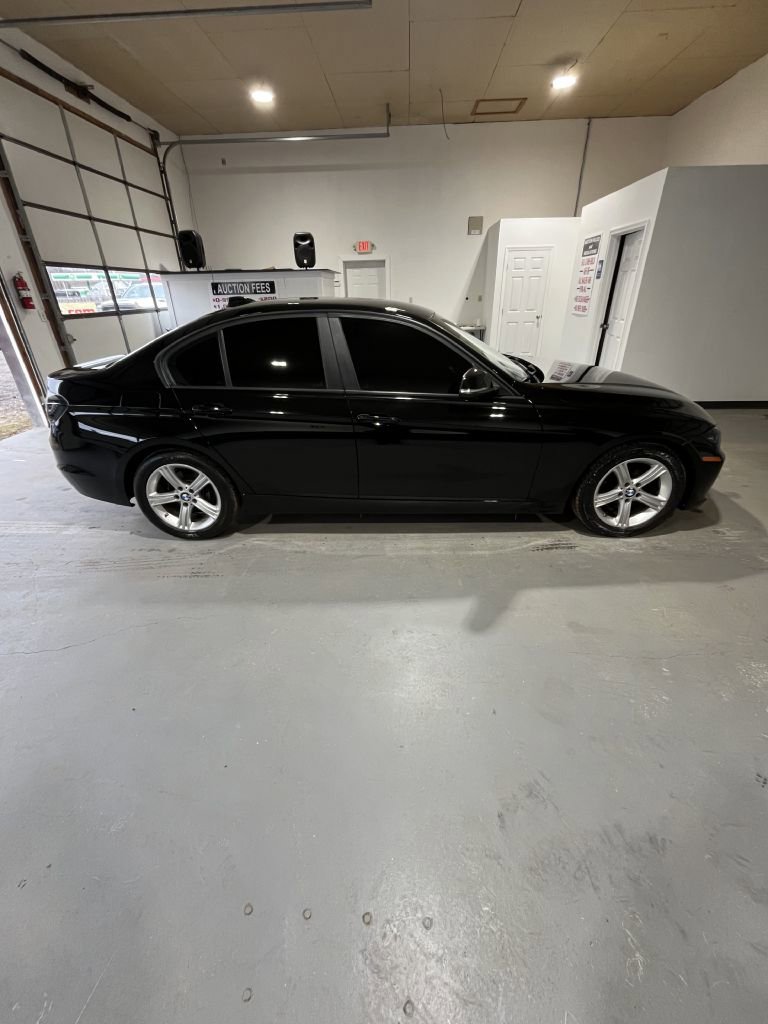 Used 2015 BMW 320i Sedan image 2