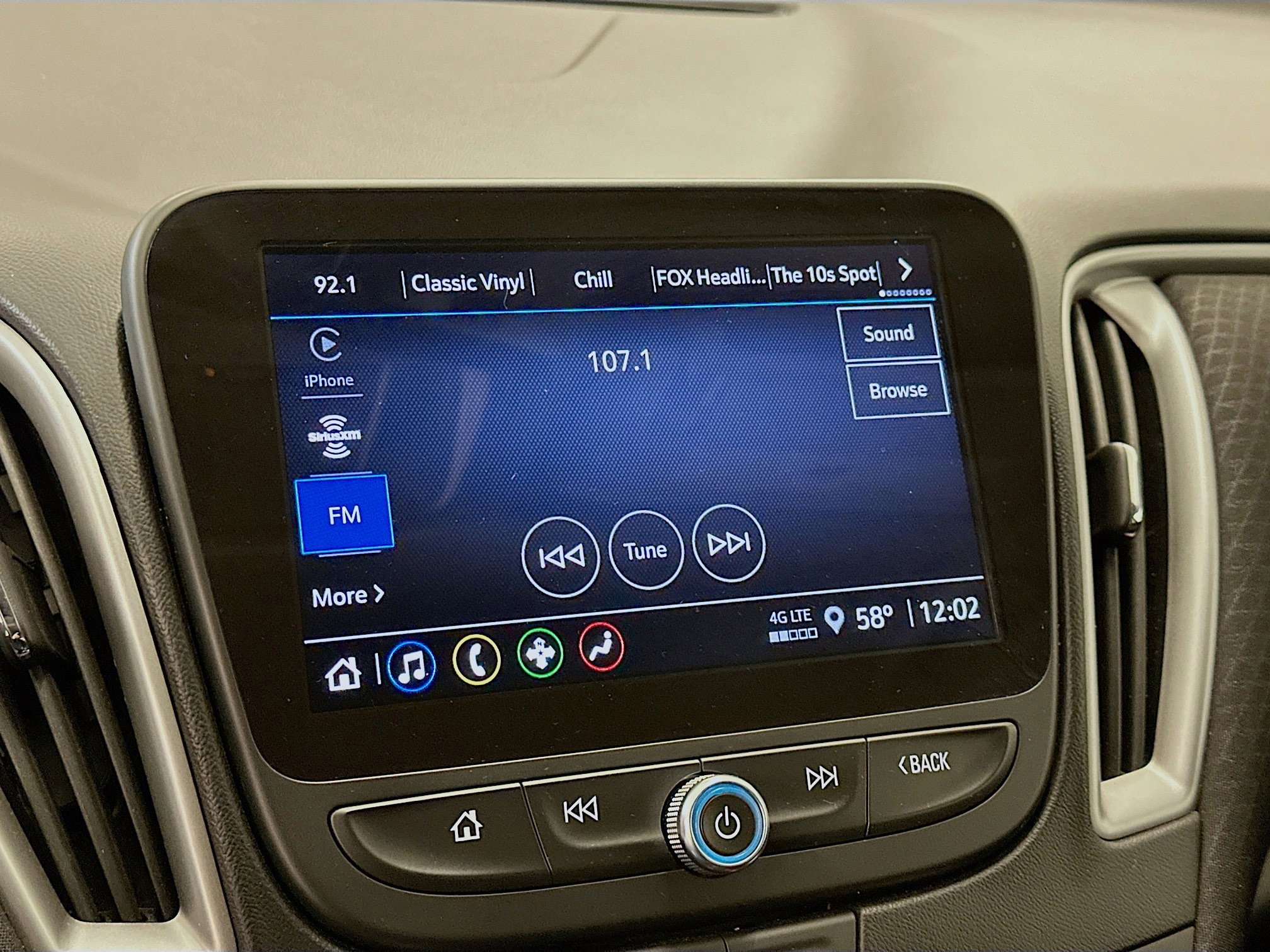 Used 2024 Chevrolet Malibu LT FWD image 21