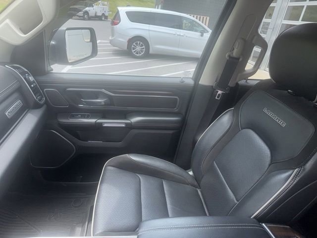 Used 2022 RAM 1500 Laramie AWD/4WD image 7