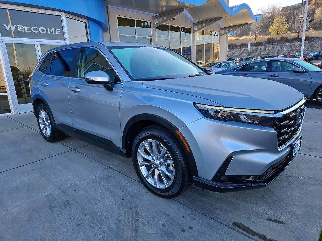 Used 2023 Honda CR-V EX image 3