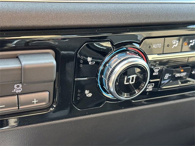 New 2026 GMC Sierra 1500 Elevation w/ LPO, Elevation Black Package image 17