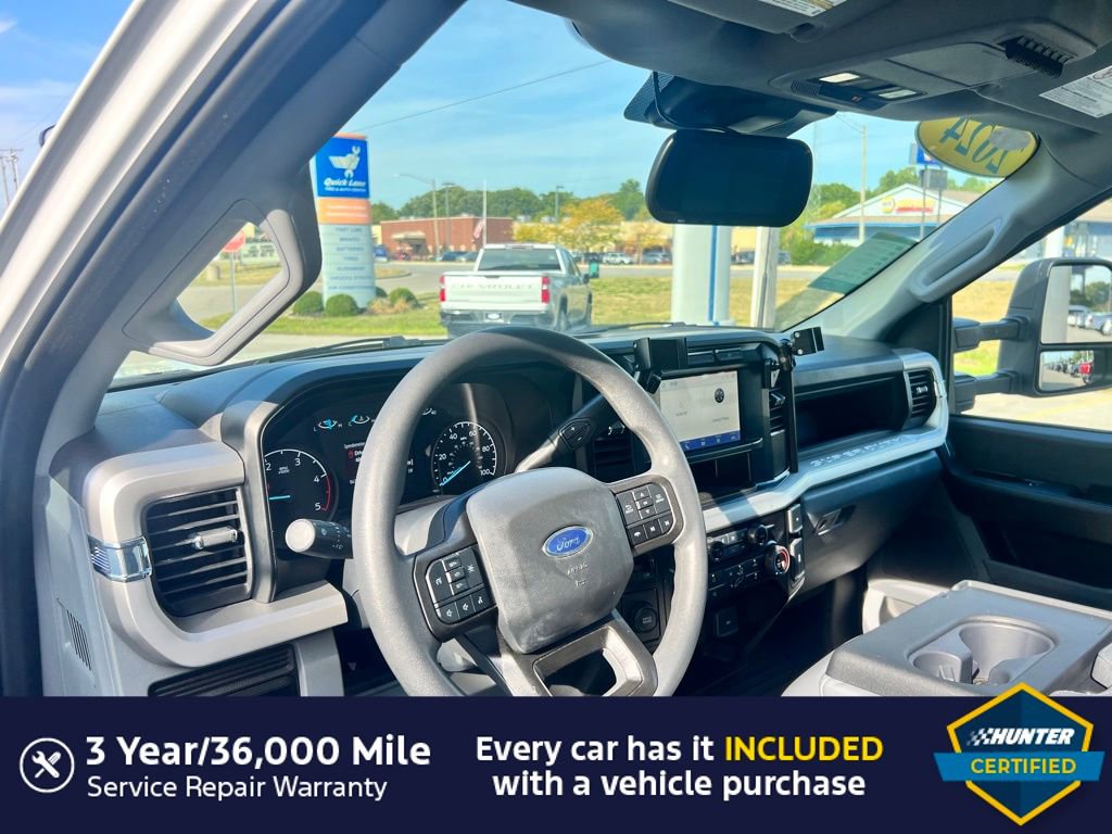 Used 2024 Ford F550 XL image 4