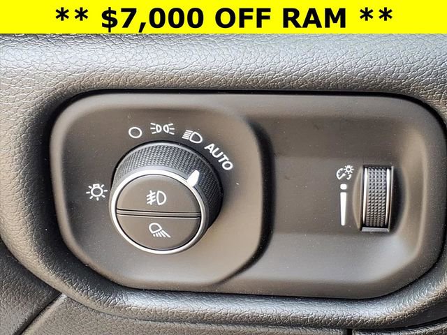 New 2026 RAM 3500 Tradesman AWD/4WD image 25
