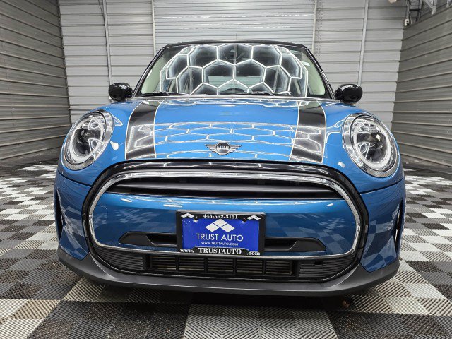Used 2024 MINI Cooper 4-Door Hardtop FWD image 4