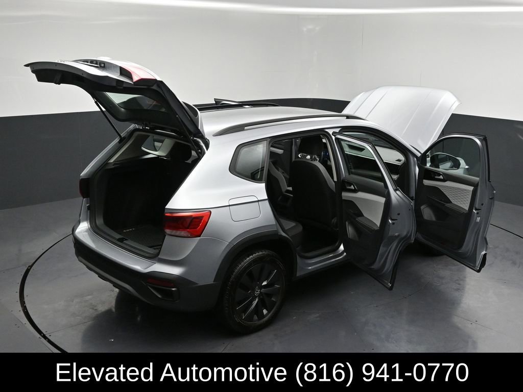 Used 2024 Volkswagen Taos S w/ MDO Package image 31