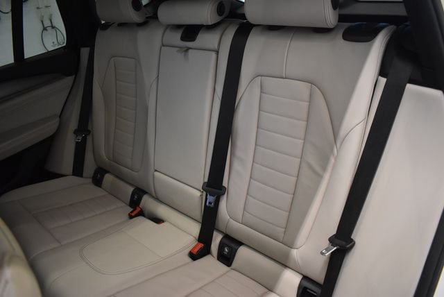 Used 2019 BMW X3 M40i w/ Parking Assistance Package AWD/4WD image 7