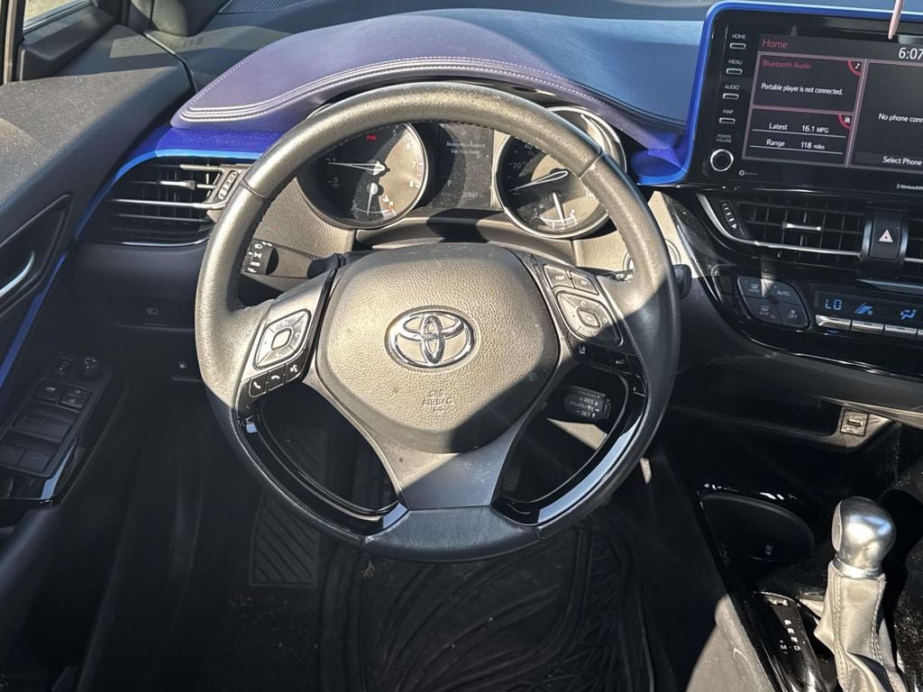 Used 2021 Toyota C-HR XLE FWD image 13