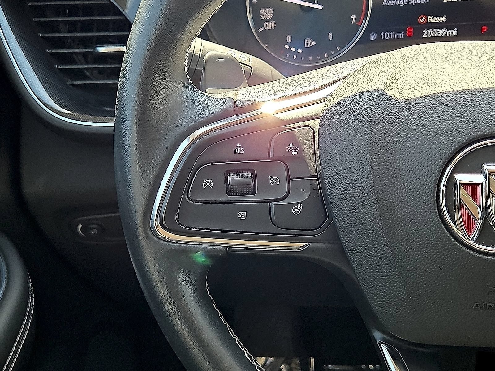 Used 2023 Buick Envision Essence AWD/4WD image 19