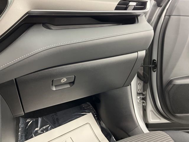 Used 2023 Toyota Highlander L image 39